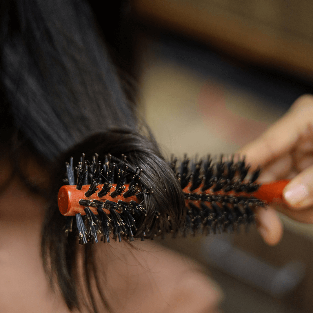 Round Hair Brush (with twirl design)